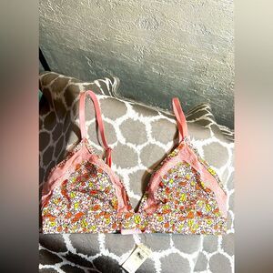 Aerie bra- pink tiny flower, size LG, pink with lots of lace and colors